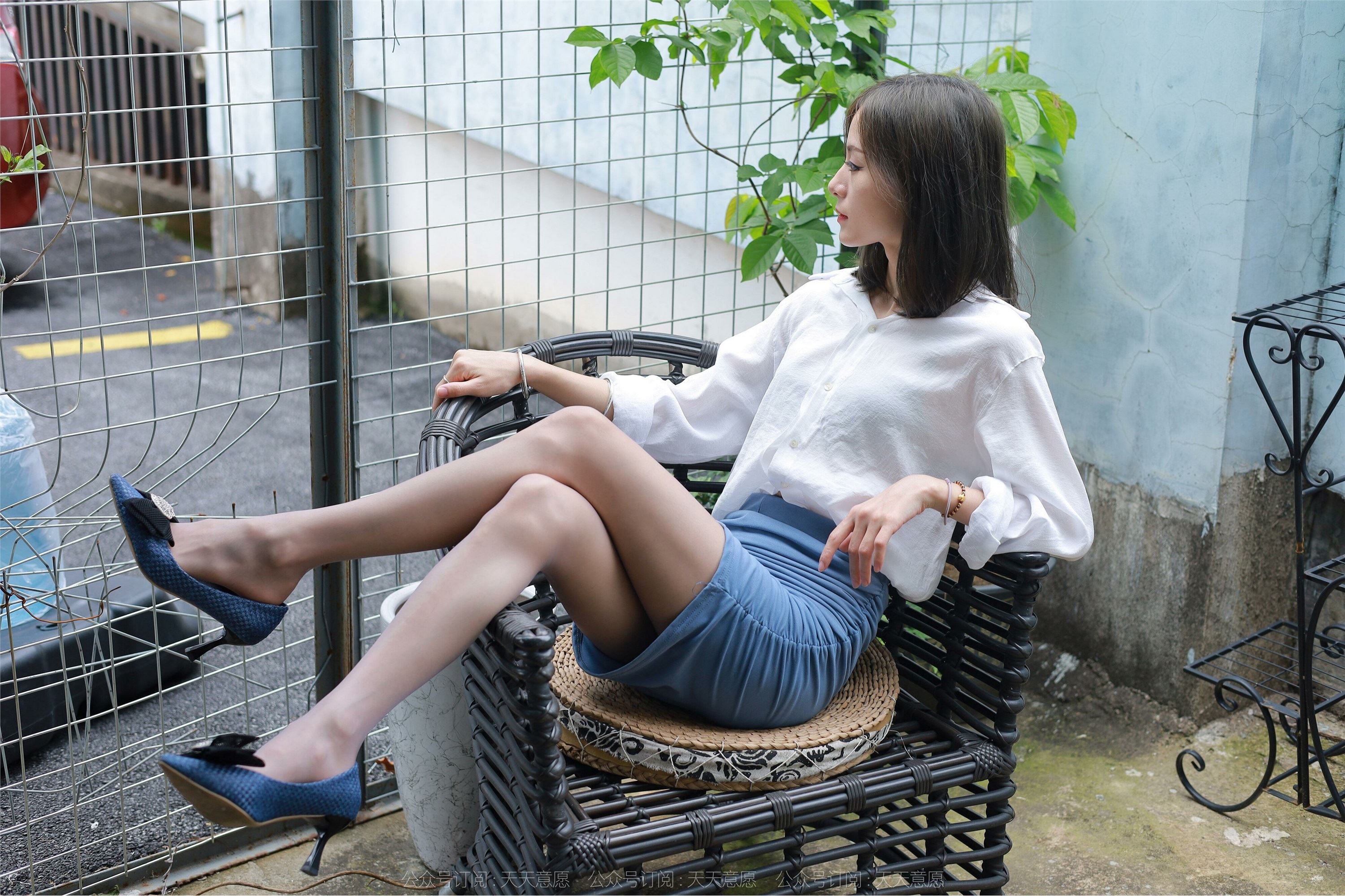 IESS异思趣向 2022.06.09 丝享家 1112：小六《蓝鞋灰丝》